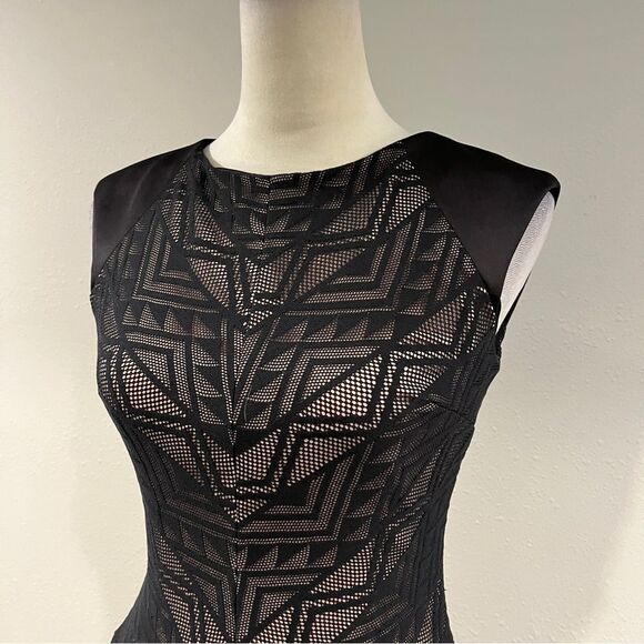 London Times Elegant Black Geometric print sleeveless formal Dress size 4 - Picture 2 of 12
